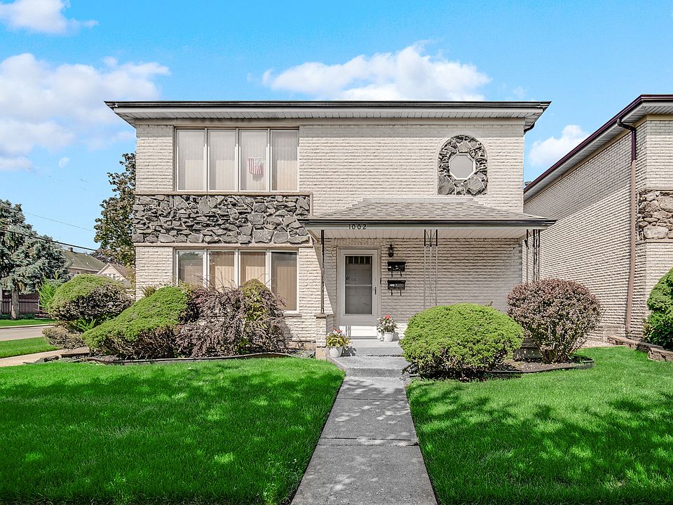 1st image of 1002 N 18th Ave