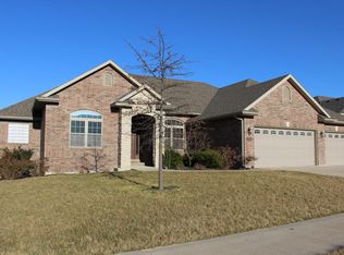 6301 Upper Bridle Bend Dr, Columbia, MO 65201