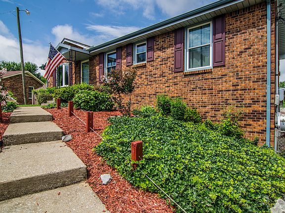2nd image of 310 Bancroft Ct