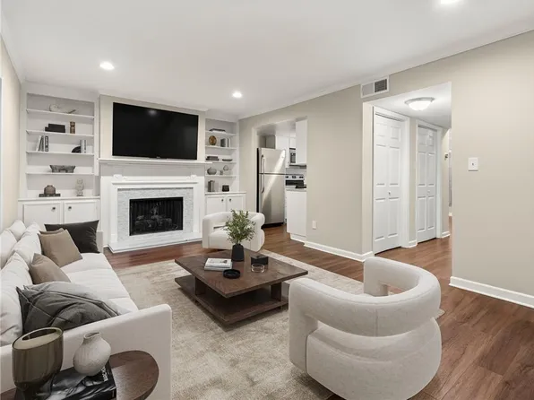 95 Ivy Trl NE, Atlanta, GA 30342