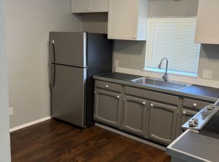 913 Anderson St, Denton, TX 76201