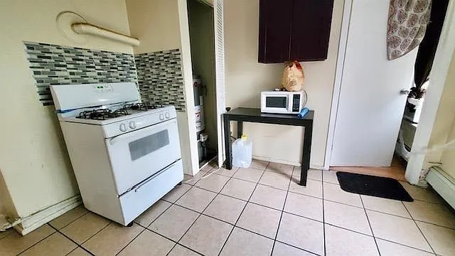 125-127 Beacon Ave #2 — Photo 6