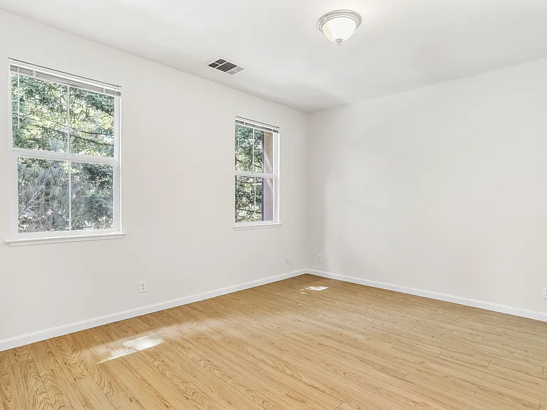 2189 Beech Cir #1 — Photo 13