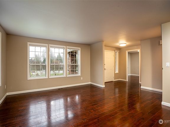 4th image of 1126 24th Avenue SE