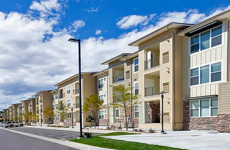 WestLink at Oak Station apartments community photo