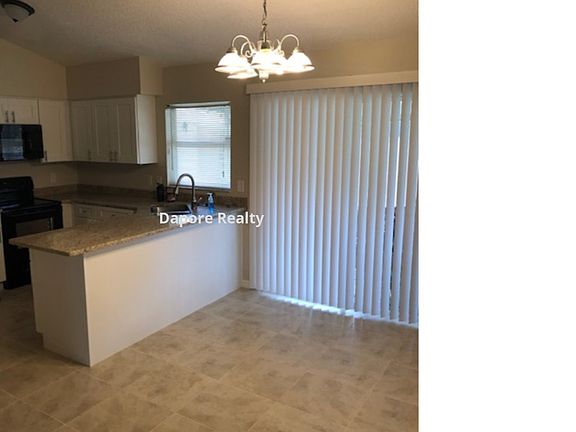 3rd image of 206 S Somerset Ct