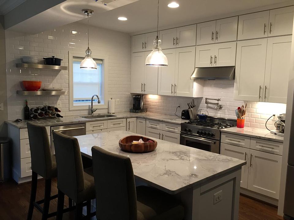 Kitchen - horizontal view