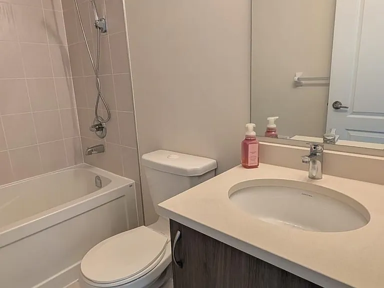 120 Watson Pkwy N #5 — Photo 9
