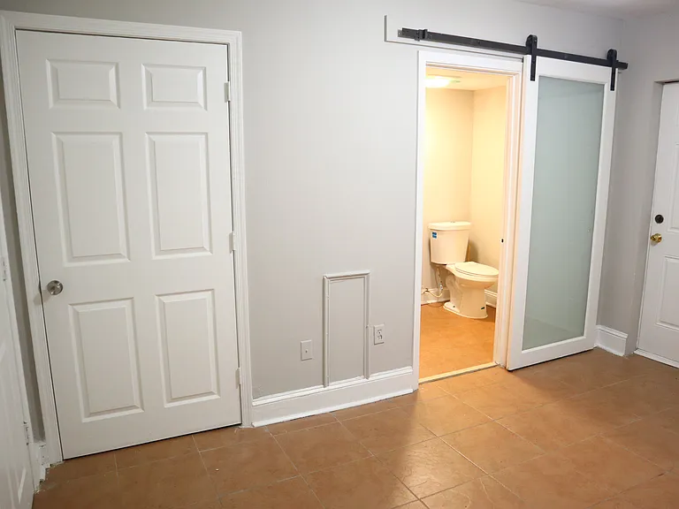 407 Florida Ave NW #BASEMENT — Photo 13