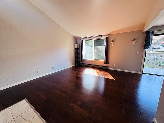 5th image of 14737 NE 35th St