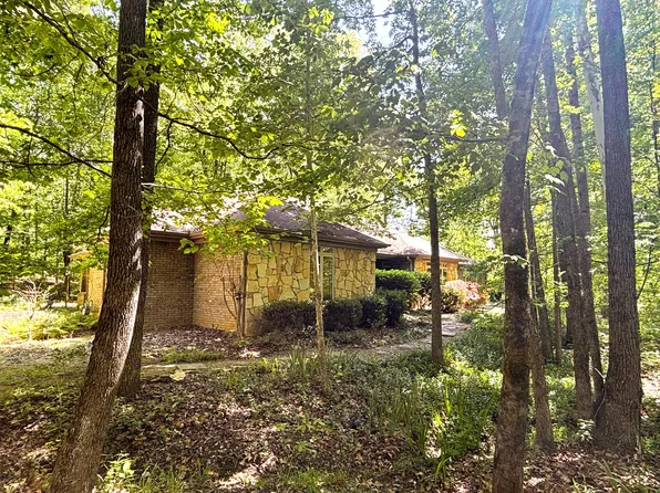 178 Northfield Dr, Saltillo, MS 38866