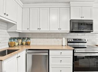 30 Green Valley Dr #36, Kitchener, ON N2P1G8