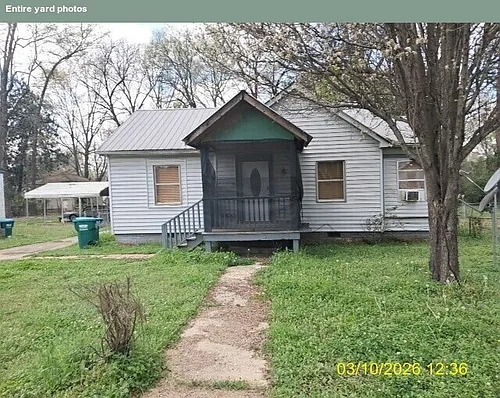 2033 38th Ave Photo 1