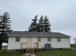 33464 830th Ave, Ellendale, MN 56026