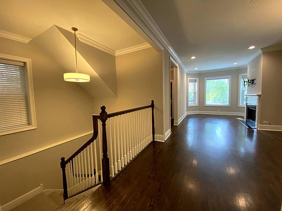 3rd image of 3728 N Magnolia Ave #1