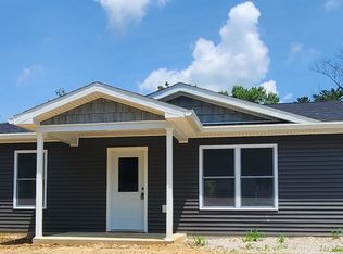 312 W 8th St, Bicknell, IN