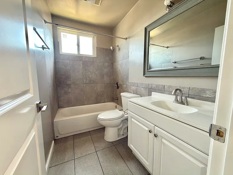 1506 S Orange Dr #4 — Photo 9