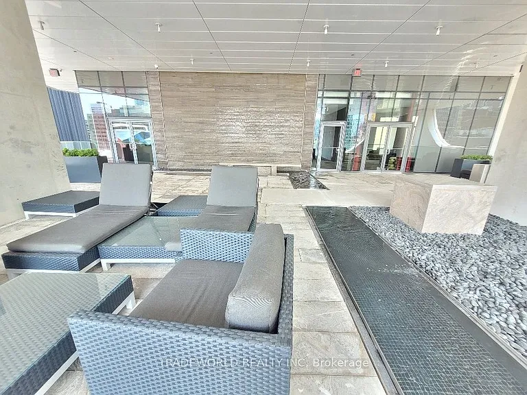 197 Yonge St #2909 — Photo 35