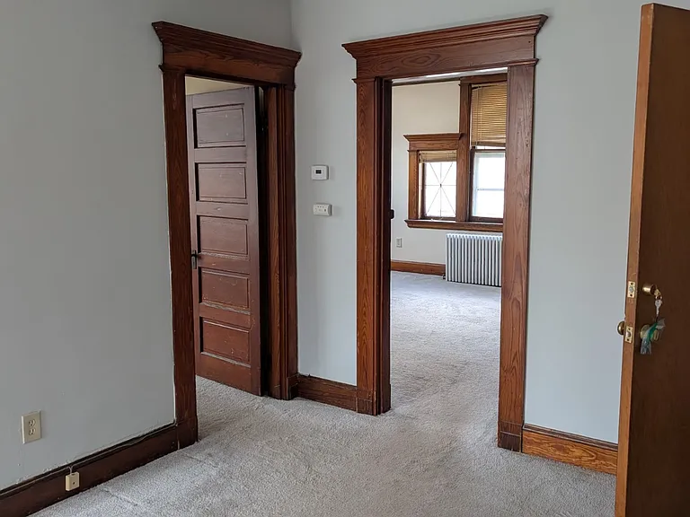 537 Whitney Ave #3 — Photo 6
