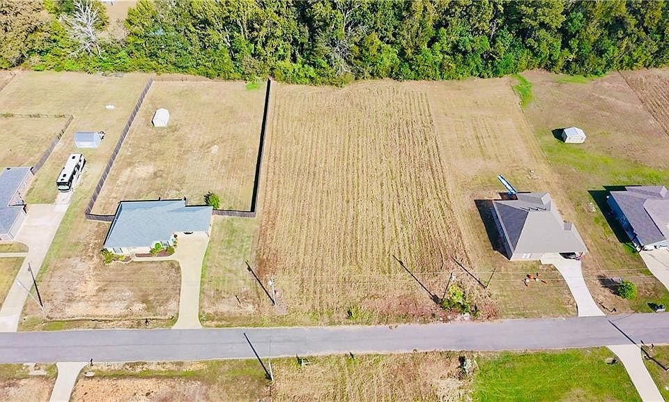 1st image of 119 Meadow Ln