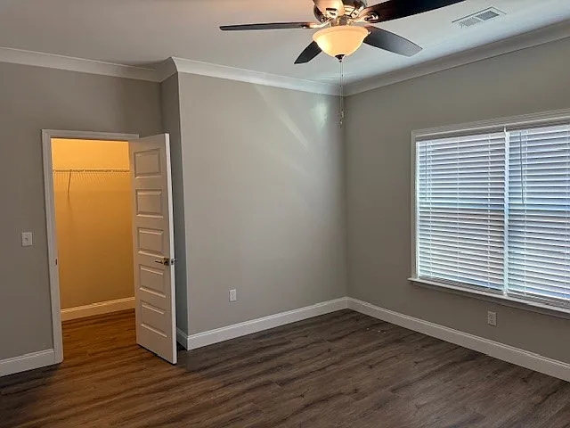 102 Riggins Ln — Photo 14