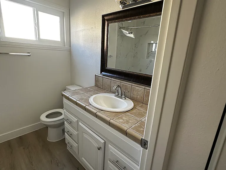 8657 Balboa Blvd #1 — Photo 7