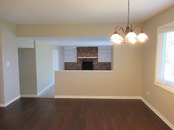 4th image of 36785 N Eastmoor Ave