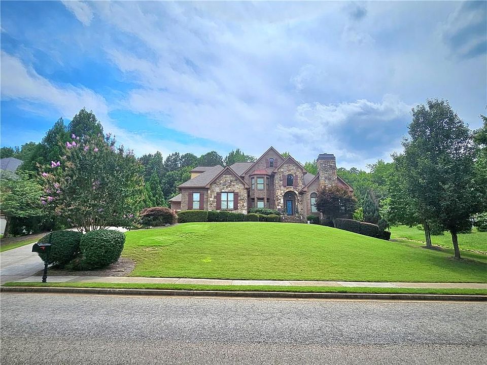 1st image of 930 Chateau Forest Rd