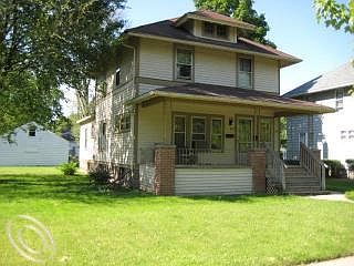 3rd image of 297 Euclid Ave