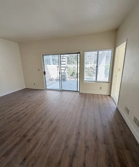 333 Calle Moreno — Photo 4