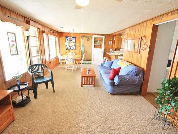 5th image of 24471 Lakeview Dr