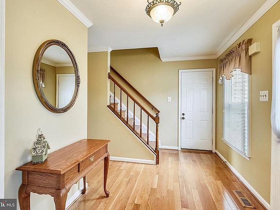 3rd image of 5209 Calabria Ct