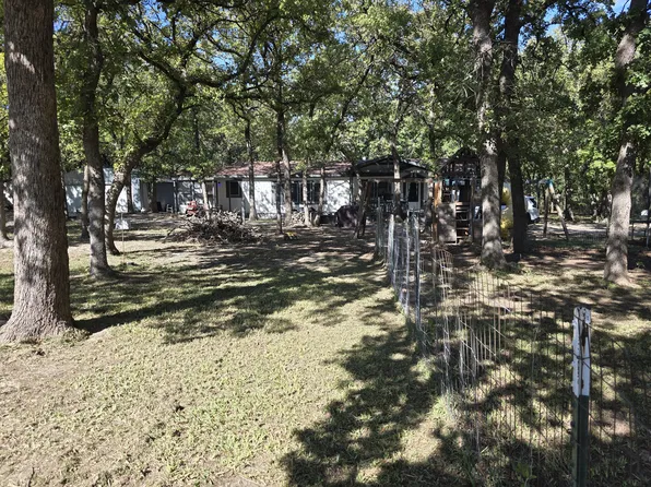 108 Arunda Ct, Weatherford, TX 76085