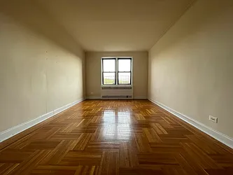 Rented by Hillel Realty Group