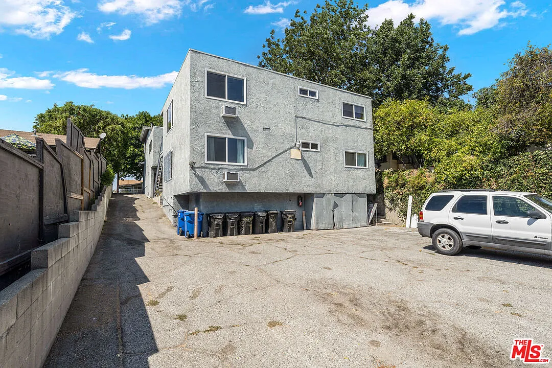 1 bed, 1.0 bath, 750 sqft, $2,490 — Photo 4