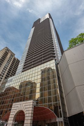 10 E Ontario St APT 801, Chicago, IL 60611