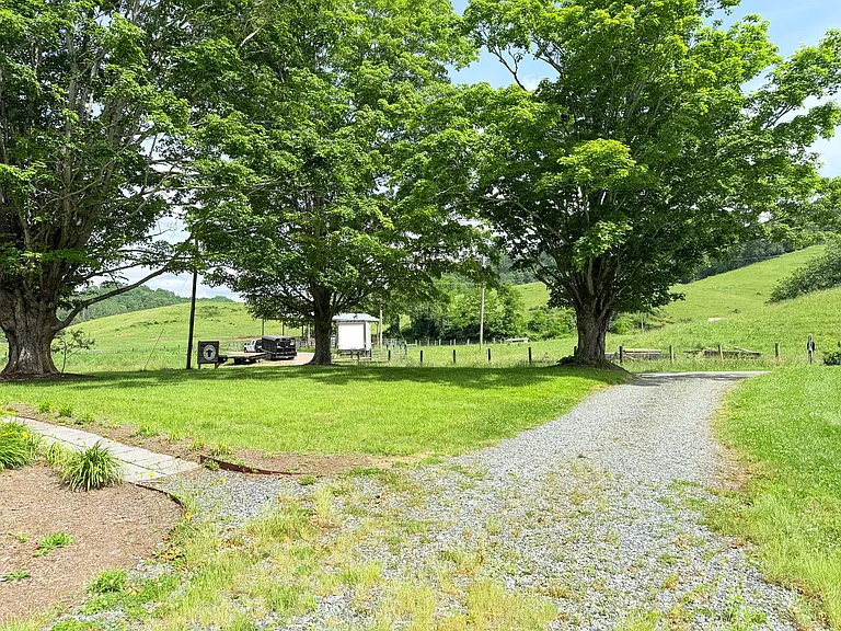 1681 Linville Creek Rd — Photo 33