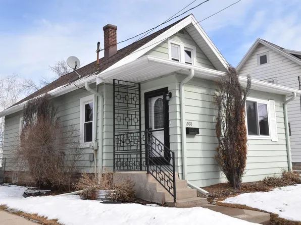 1208 Ellis STREET, Waukesha, WI 53186