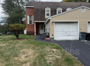 2 Haystack Rd E, Clifton Park, NY 12065