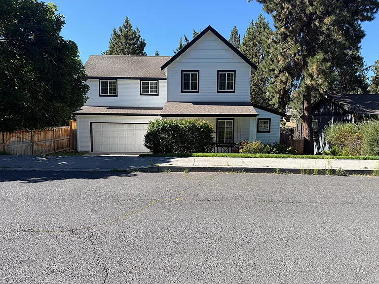 2255 NW Monterey Pines Dr — Photo 1