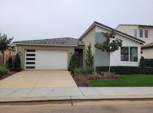 4074 Buckingham Ave, Clovis, CA 93619