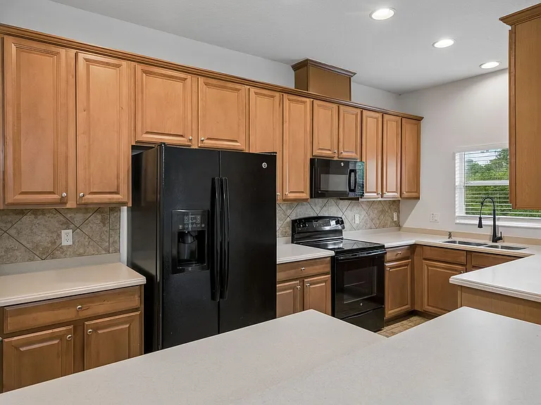 1841 Sunset Palm Dr — Photo 8