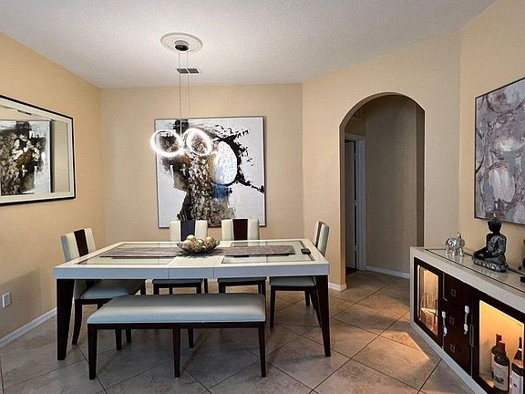 3rd image of 9772 SW Eastbrook Cir