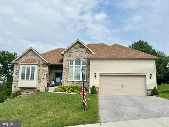 50 Fox Run Rd, Hanover, PA 17331