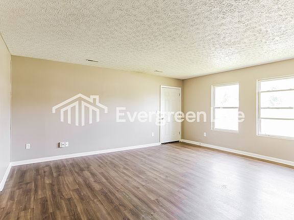 3rd image of 2641 Bulen Ave
