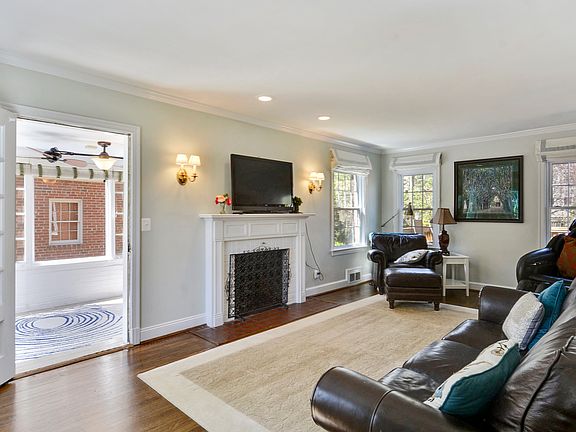 5th image of 5403 Huntington Pkwy