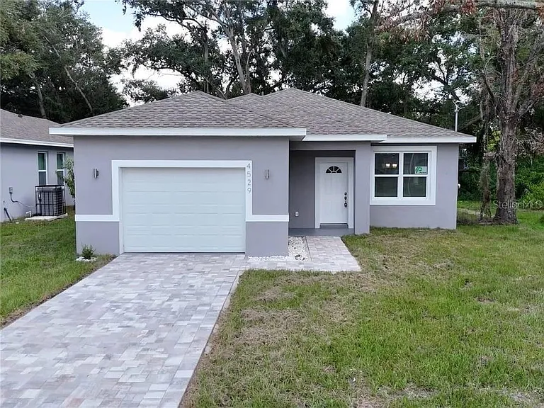 4529 W Gore Ave — Photo 1
