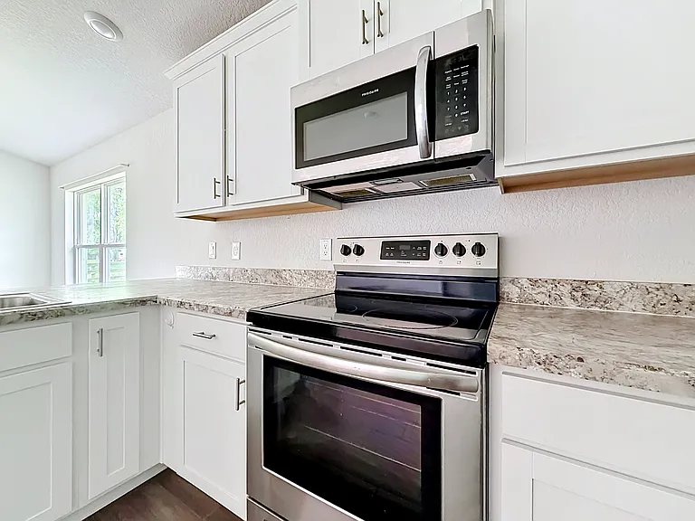 187 NW 45th Loop — Photo 13