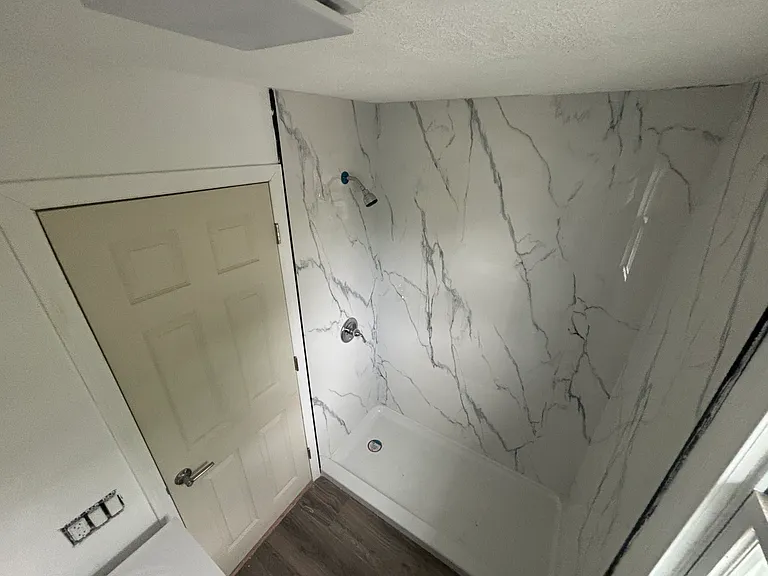 466 Admiral St #A — Photo 8