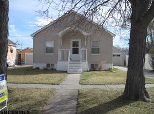2020 11th St, Gering, NE 69341